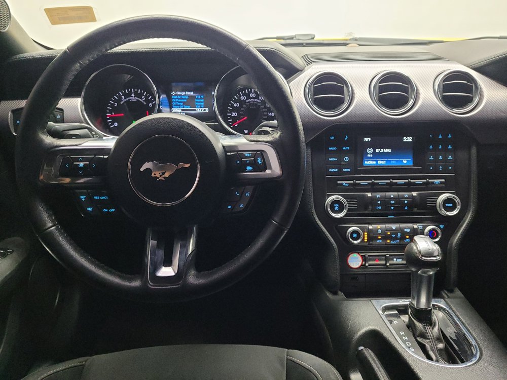 Used 2017 Ford Mustang Coupe RWD image 22