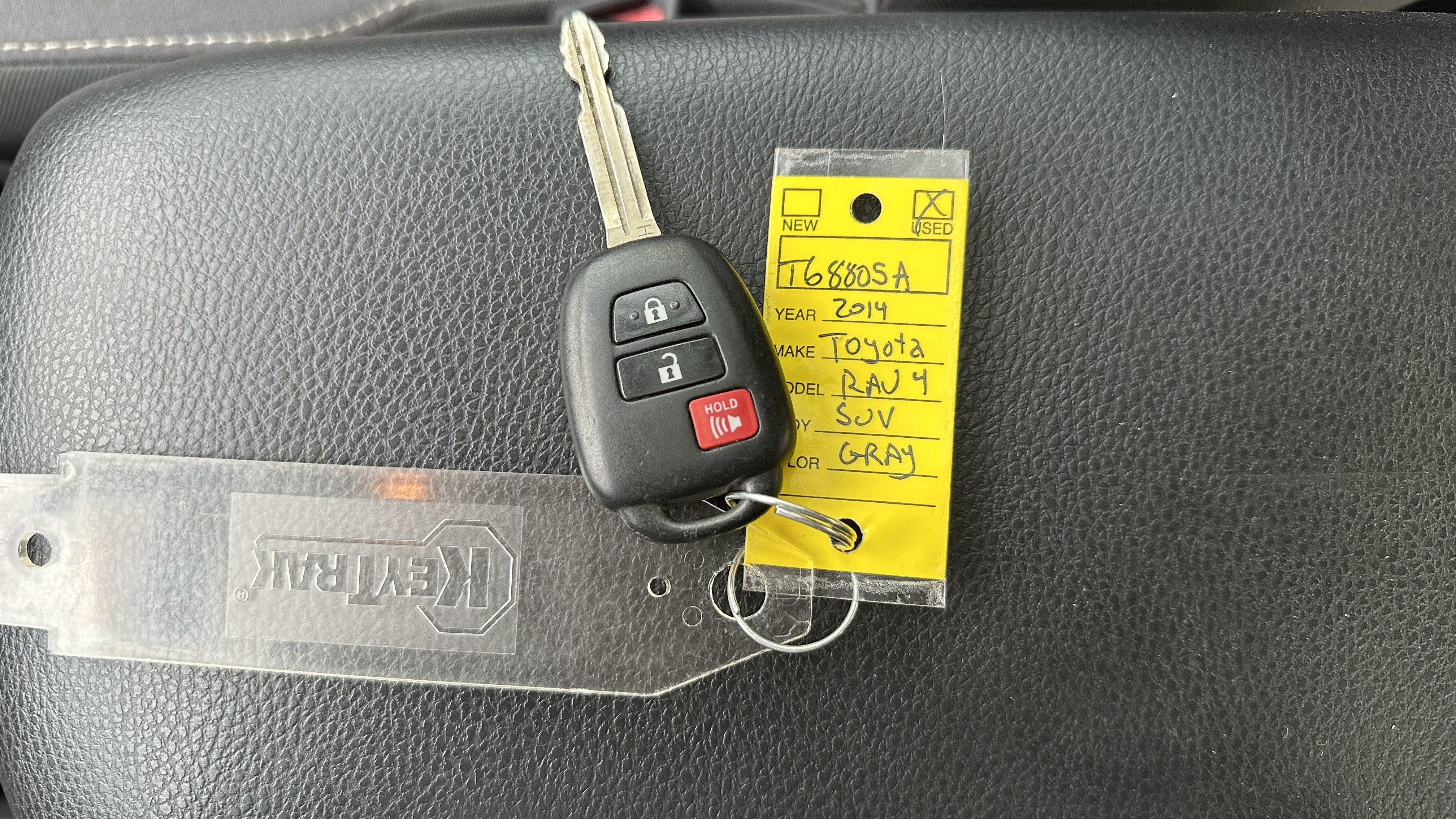Used 2014 Toyota RAV4 XLE AWD/4WD image 34