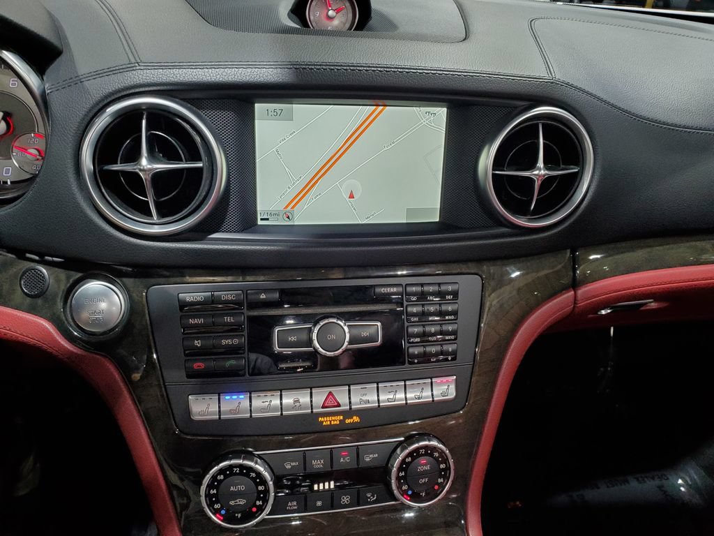 Used 2015 Mercedes-Benz SL 400 image 21