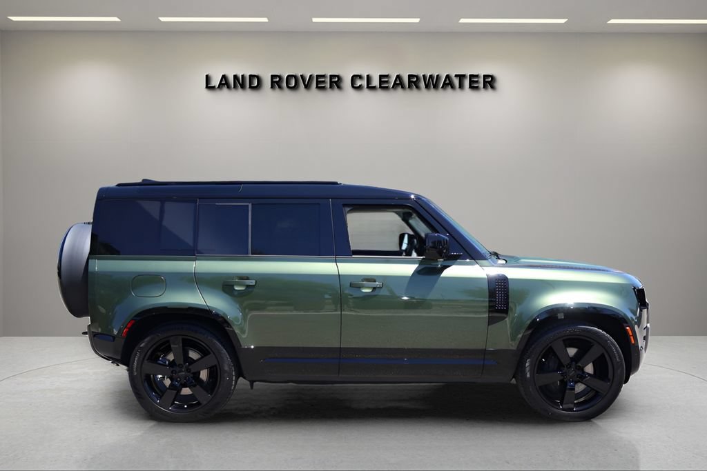 New 2026 Land Rover Defender 110 X-Dynamic SE AWD/4WD image 6