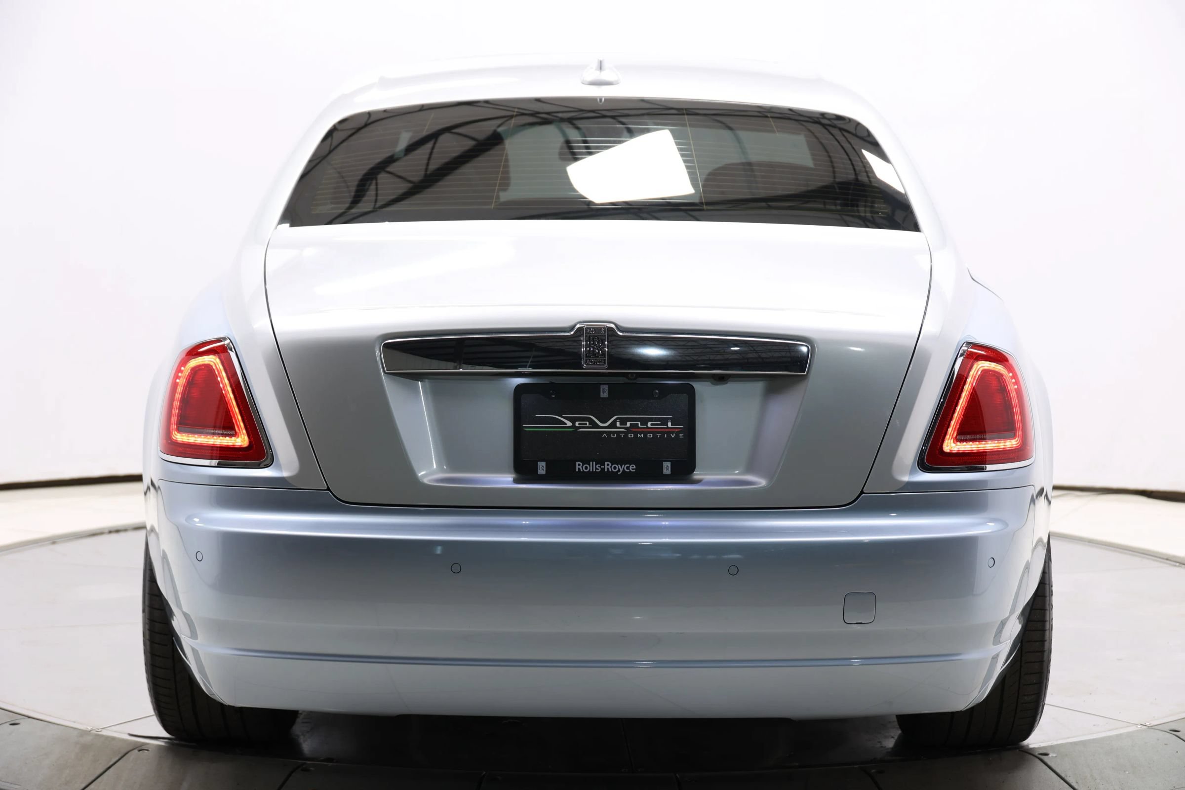 Used 2017 Rolls-Royce Ghost RWD image 77