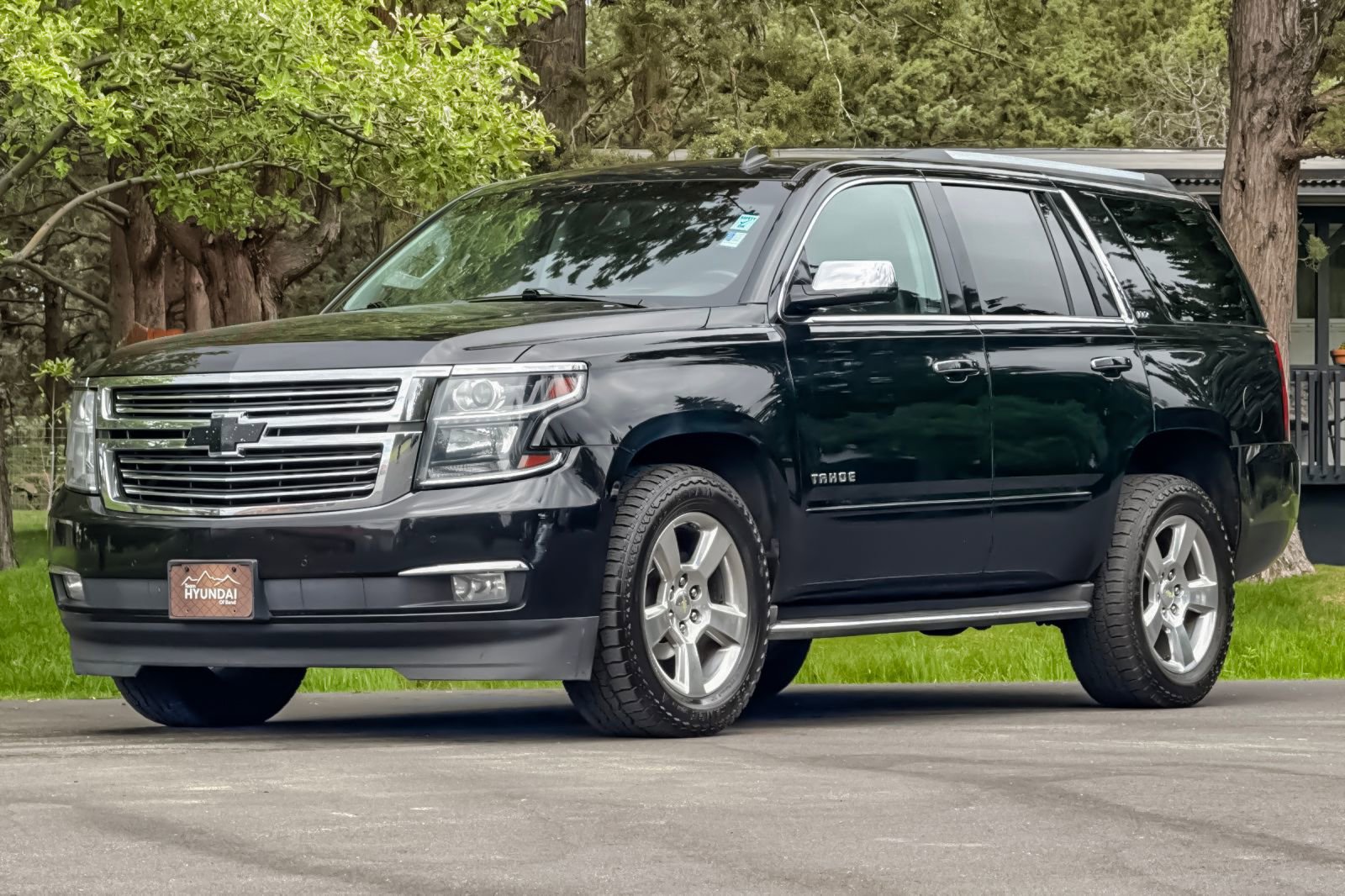 Used 2015 Chevrolet Tahoe LTZ AWD/4WD image 9