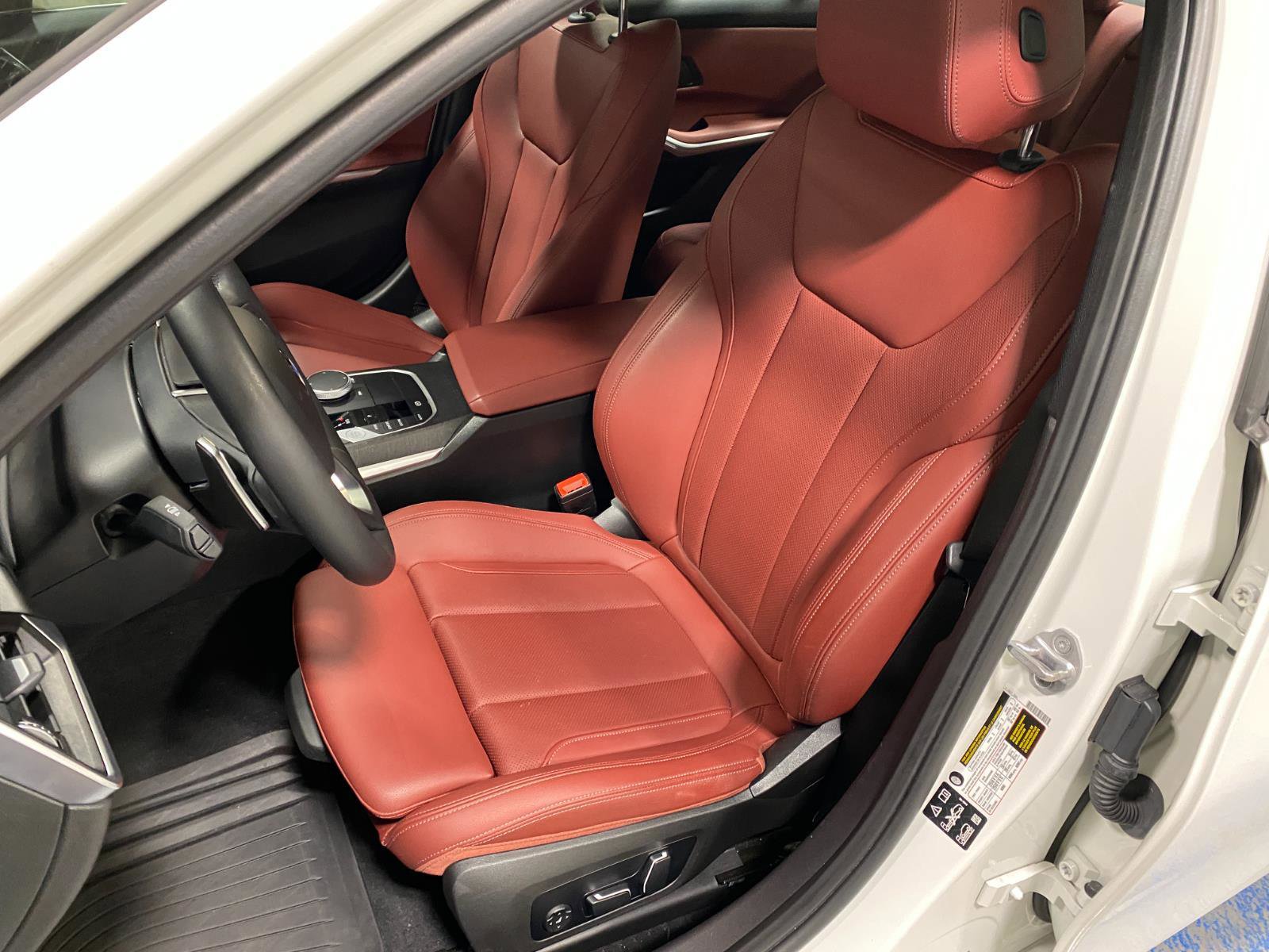 Certified 2024 BMW 330i xDrive 330i xDrive w/ Convenience Package image 12