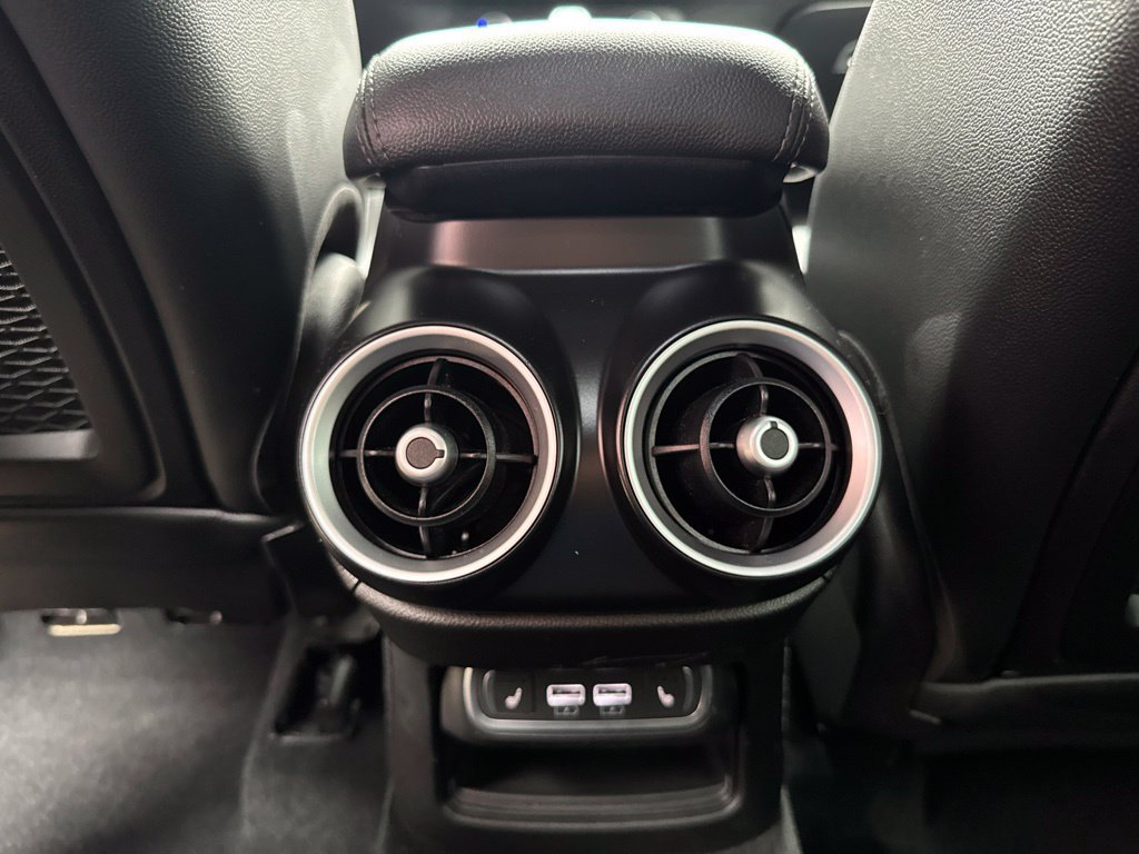Used 2023 Alfa Romeo Stelvio Sprint AWD/4WD image 55