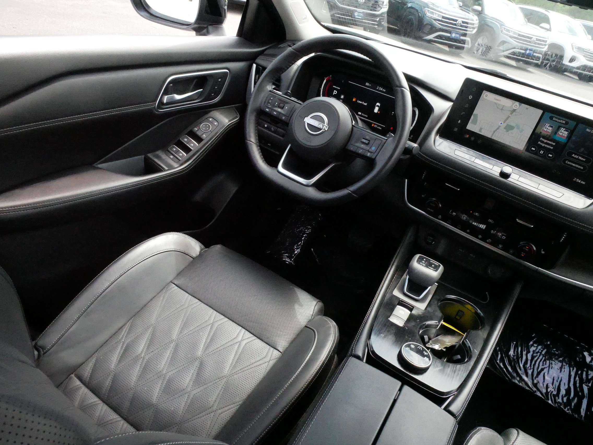 Used 2024 Nissan Rogue Platinum w/ Platinum Premium Package AWD/4WD image 9