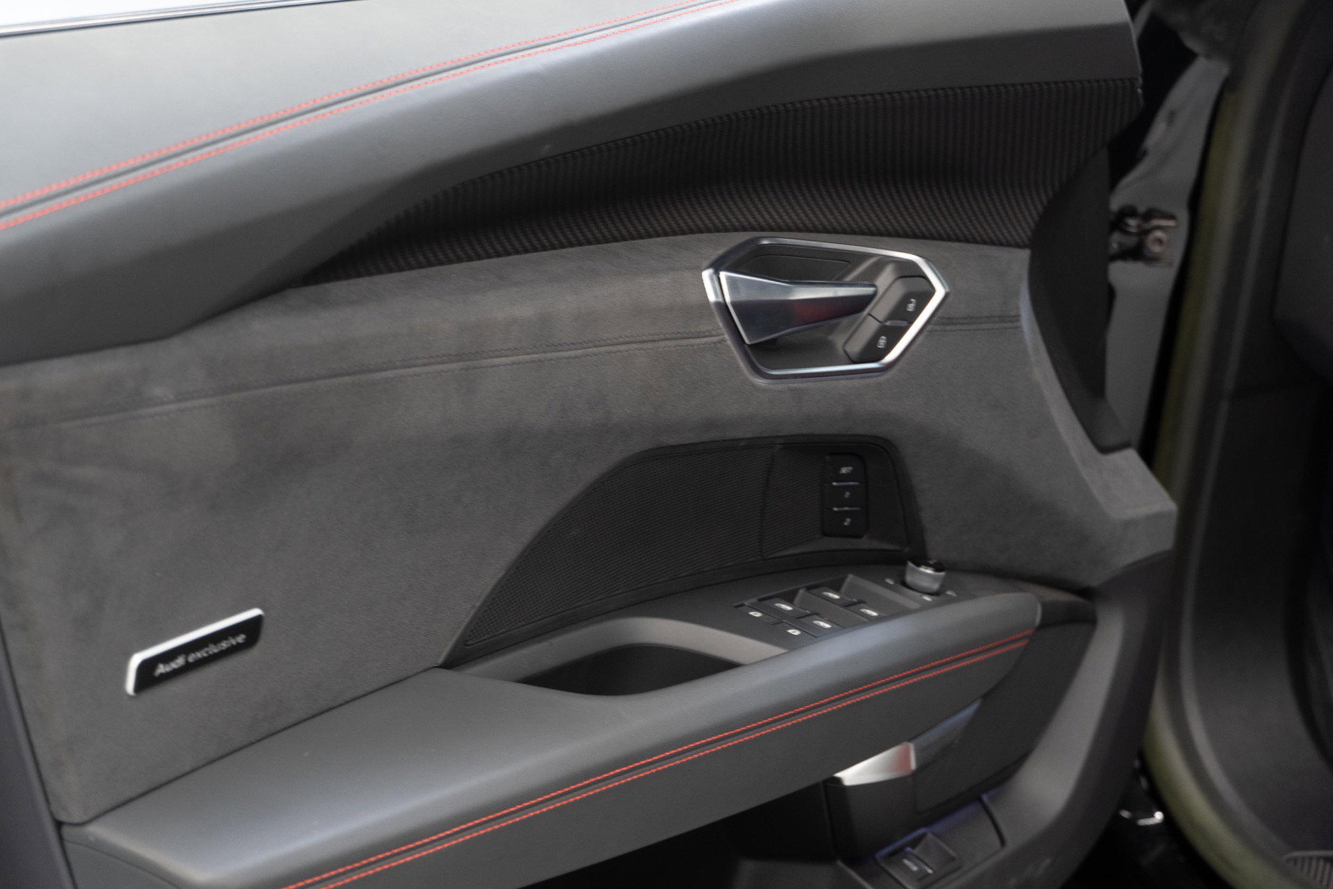 Used 2023 Audi RS e-tron GT image 17