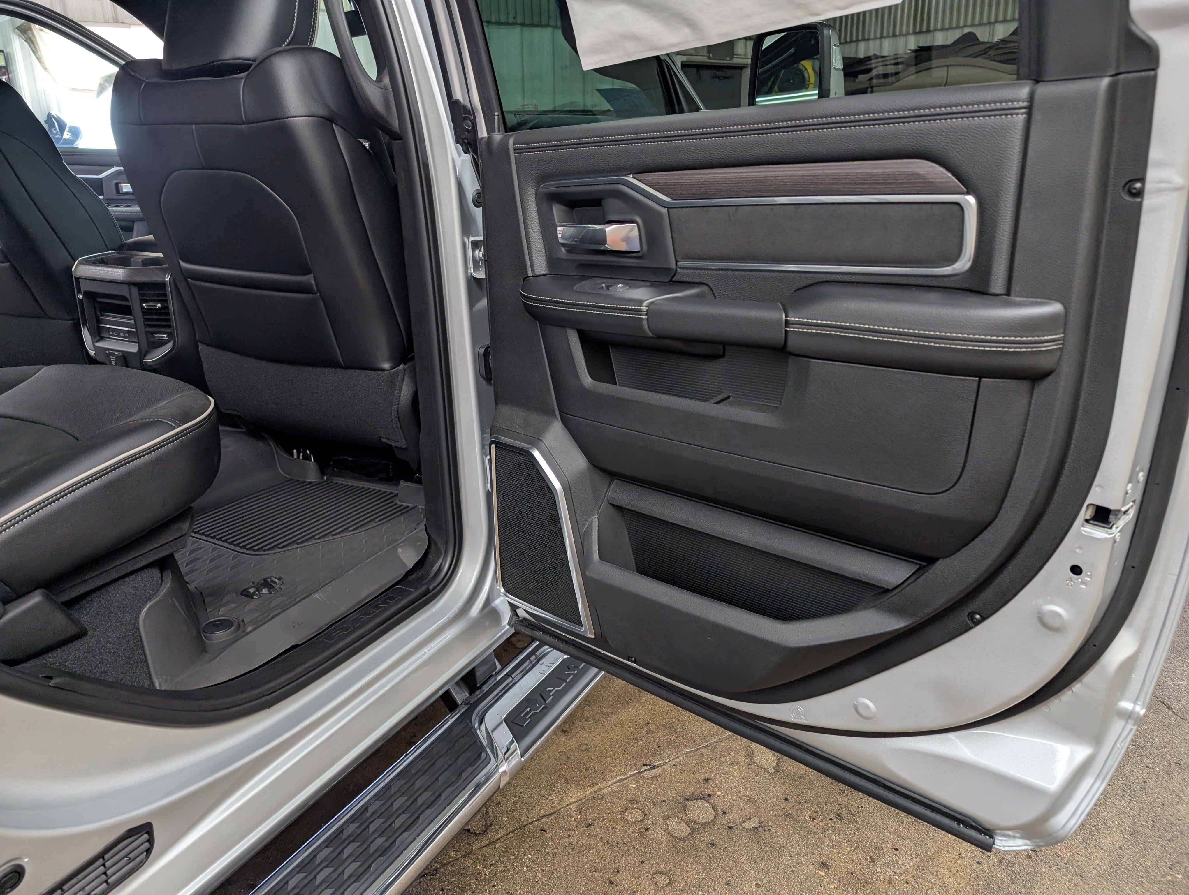 New 2026 RAM 3500 Laramie AWD/4WD image 5