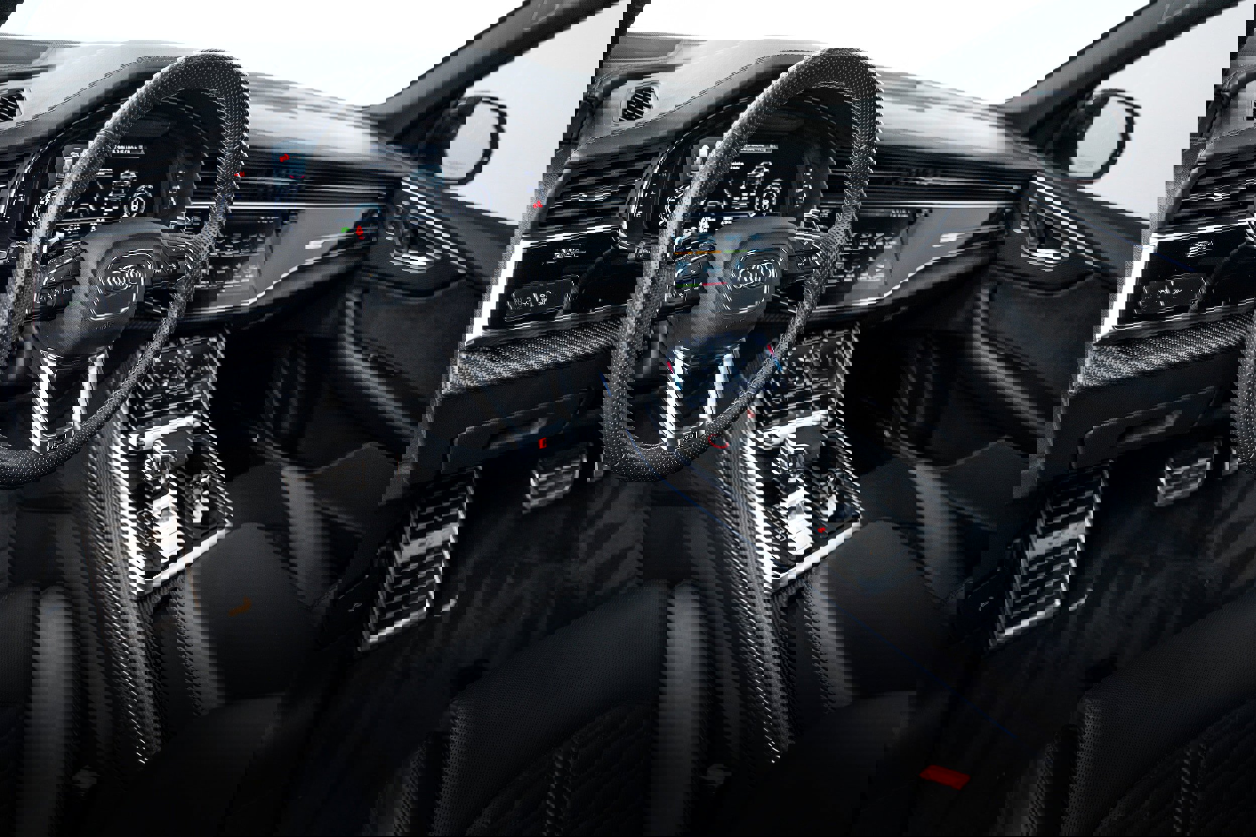 Used 2022 Audi RS Q8 image 11