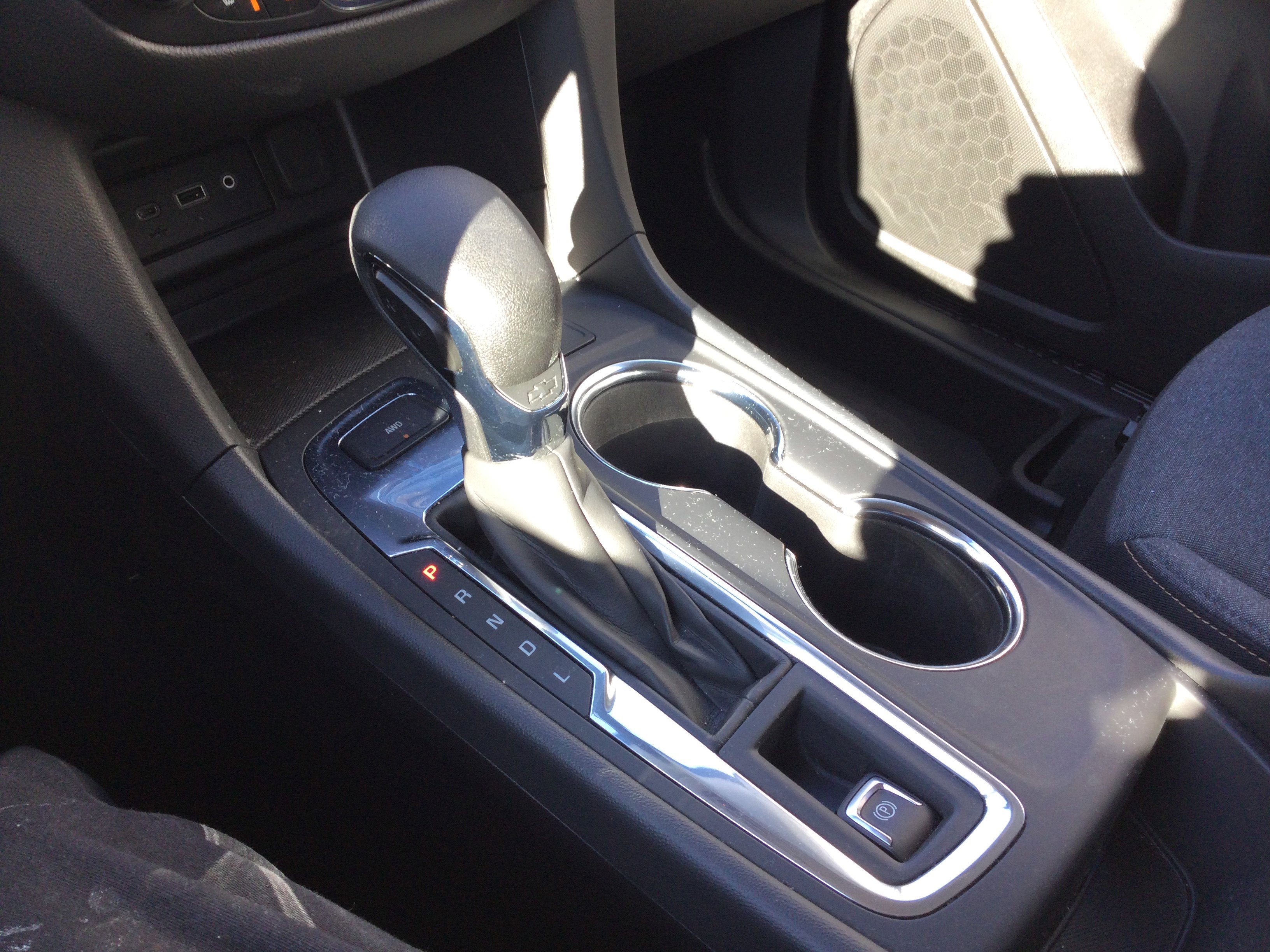 Used 2024 Chevrolet Equinox LT AWD/4WD image 16
