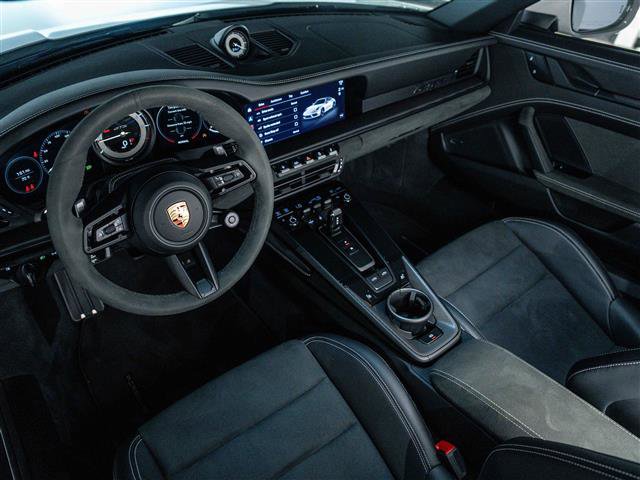 Used 2024 Porsche 911 Targa 4 GTS image 4
