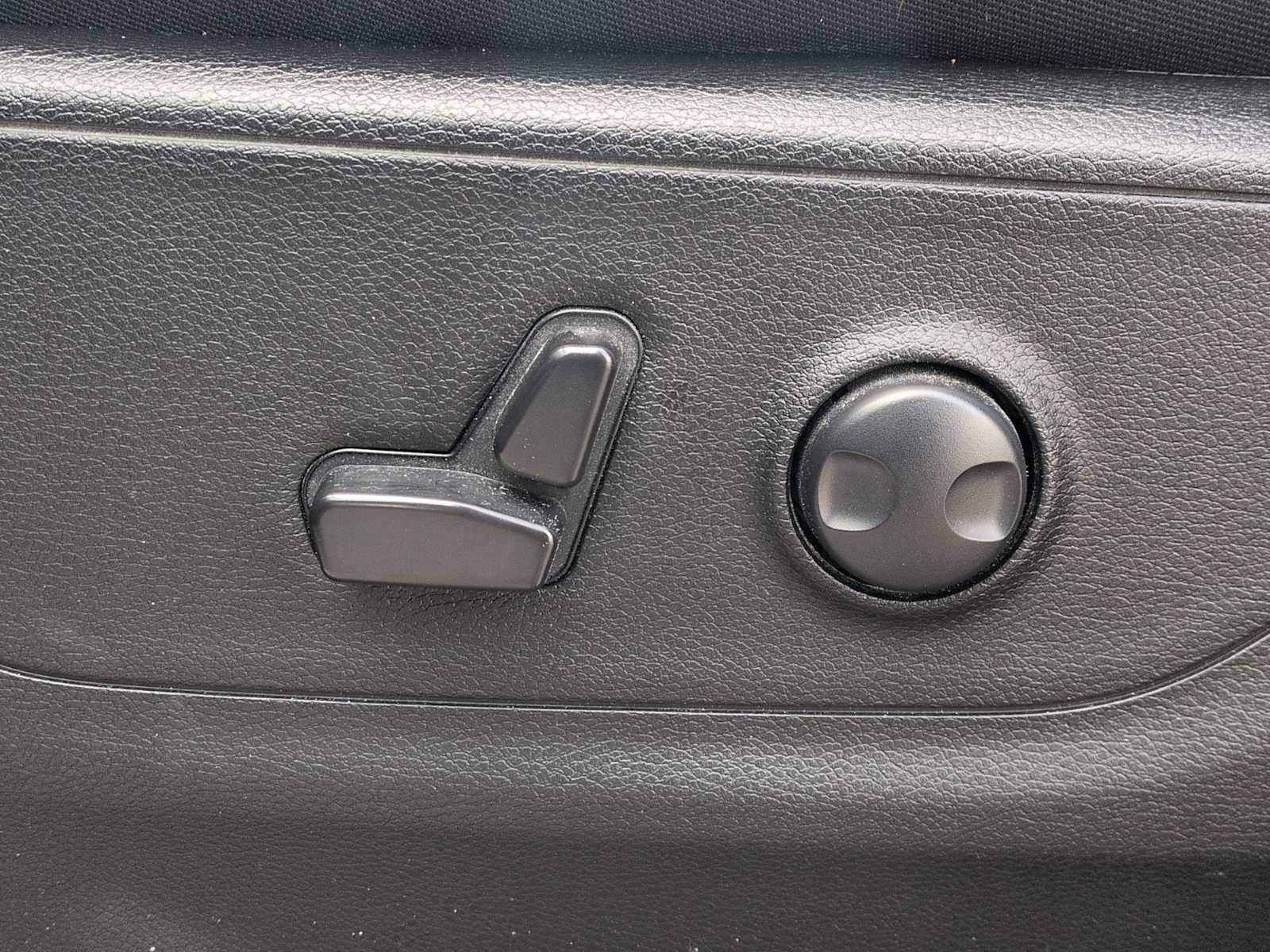 Used 2024 RAM 1500 Big Horn image 15