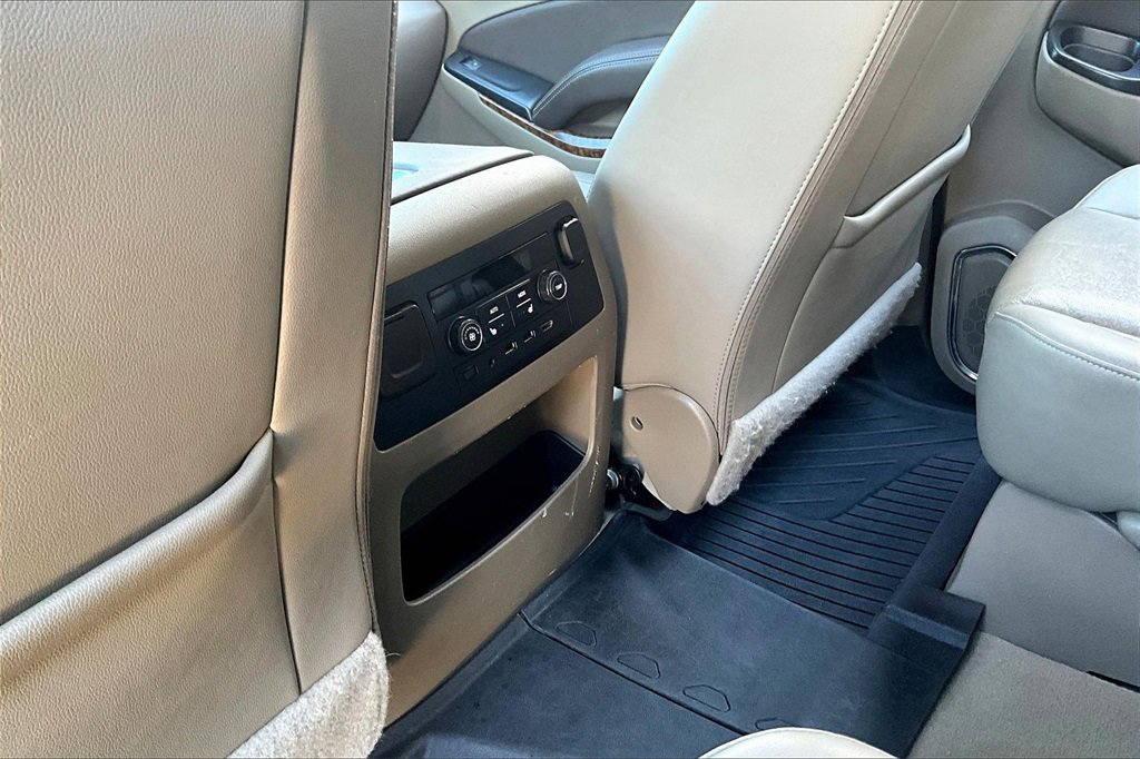 Used 2020 Chevrolet Suburban Premier image 10