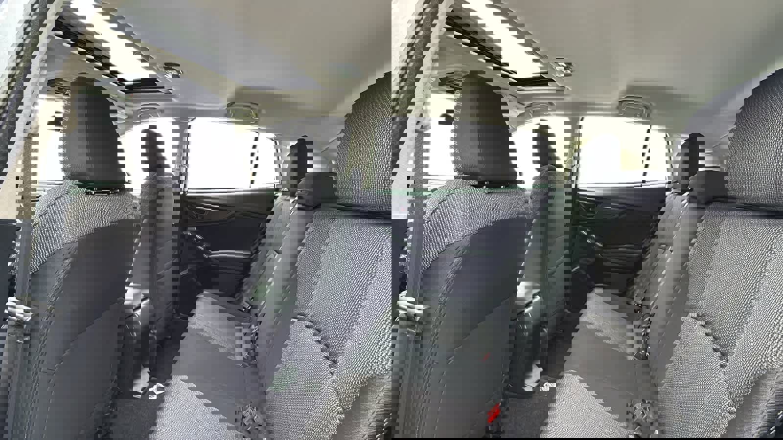 Used 2018 Subaru Impreza 2.0i Premium image 5