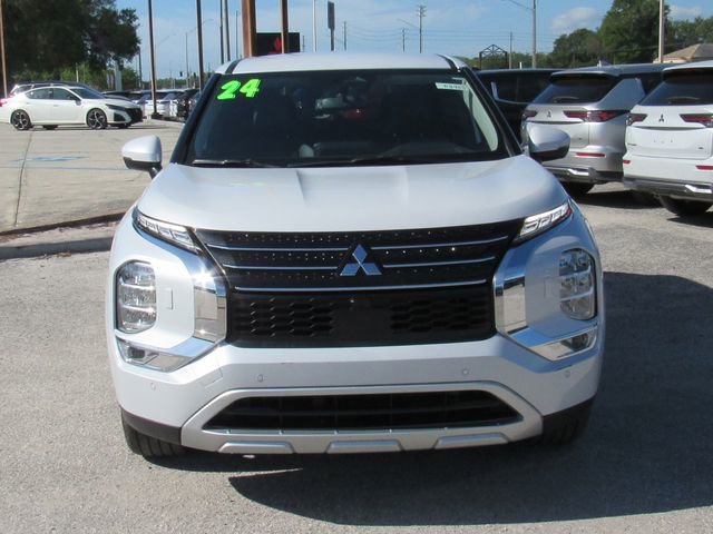 Used 2024 Mitsubishi Outlander SE AWD/4WD image 9