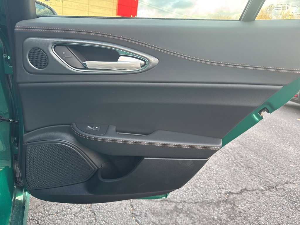 New 2025 Alfa Romeo Giulia AWD w/ Driving Assist Package image 20