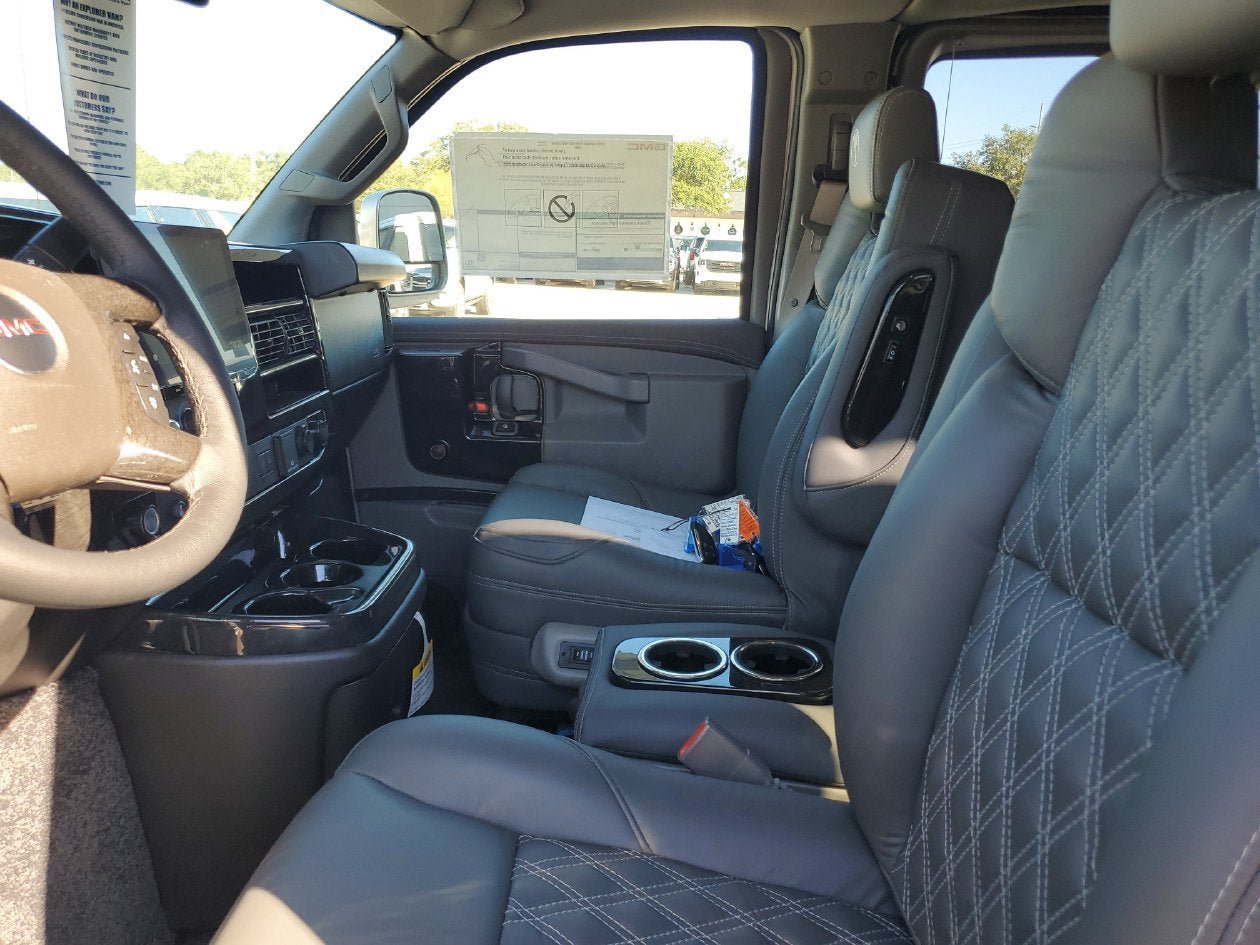 New 2026 GMC Savana 2500 Extended w/ Driver Convenience Package RWD image 21