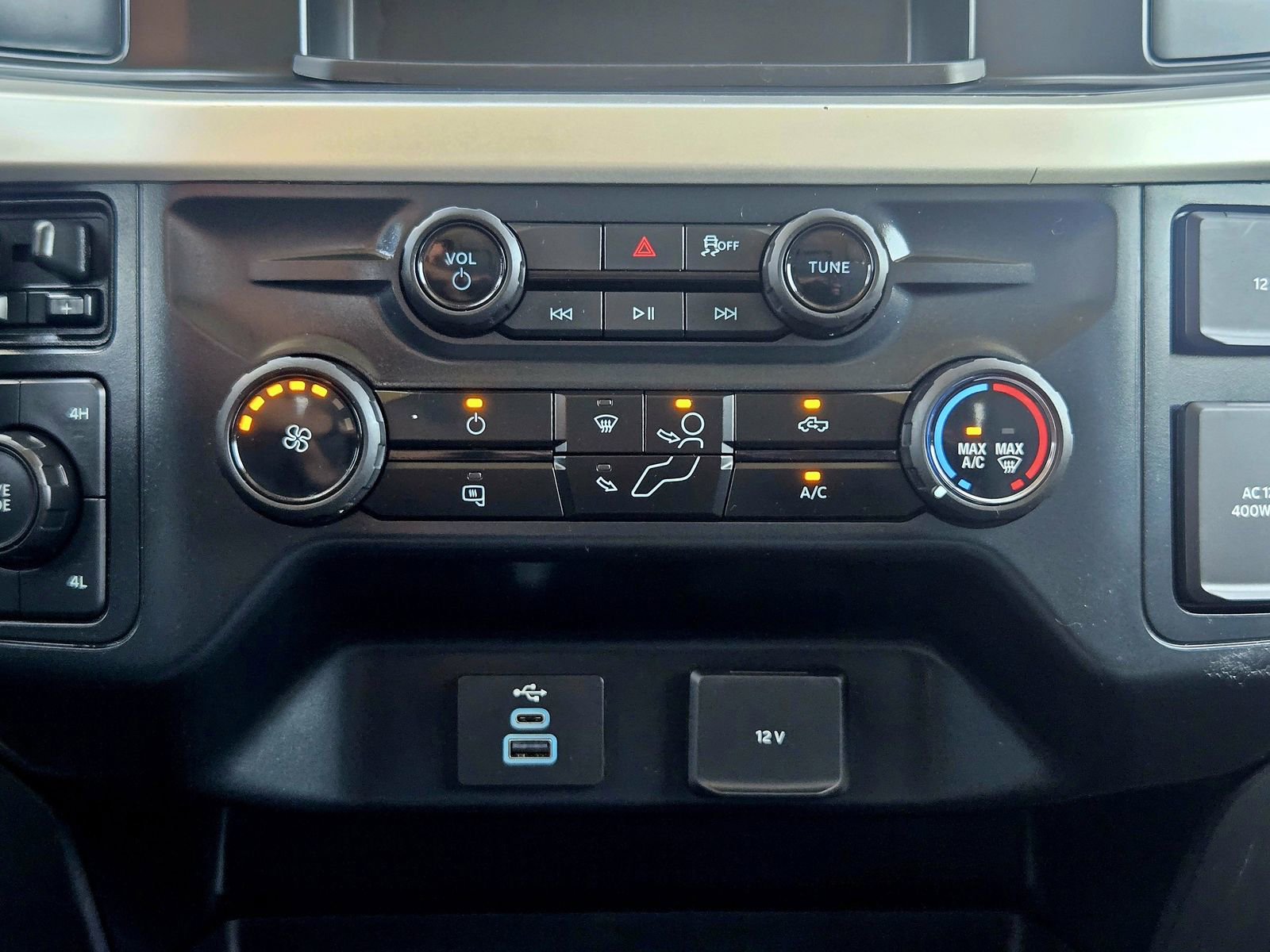 Used 2025 Ford F350 XLT AWD/4WD image 21