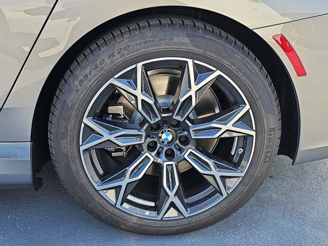 New 2025 BMW i7 eDrive50 image 36
