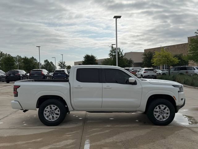 Used 2022 Nissan Frontier SV AWD/4WD image 5
