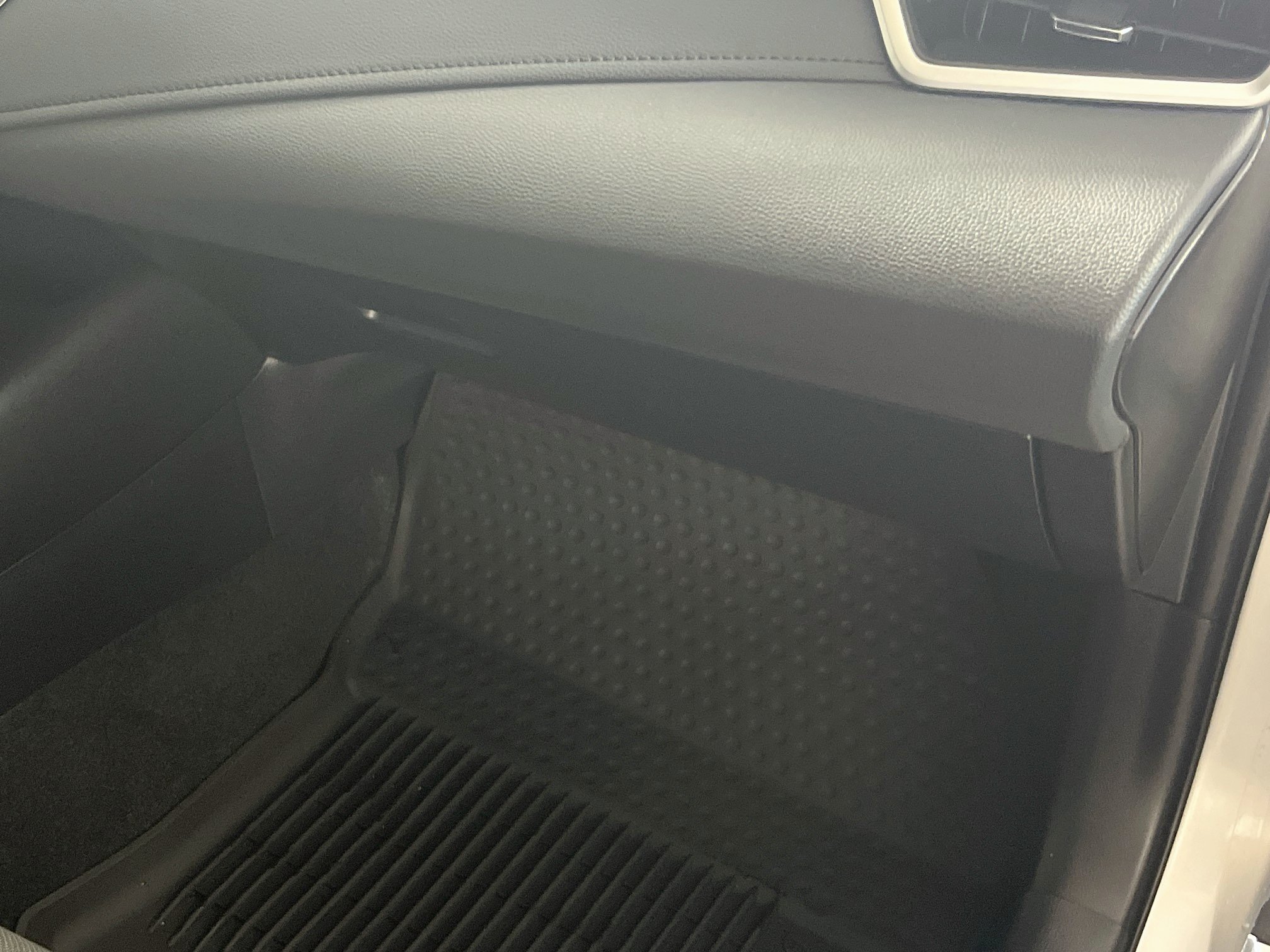 Used 2022 Toyota Corolla SE FWD image 33