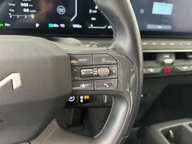 Used 2024 Kia EV9 Wind AWD/4WD image 16
