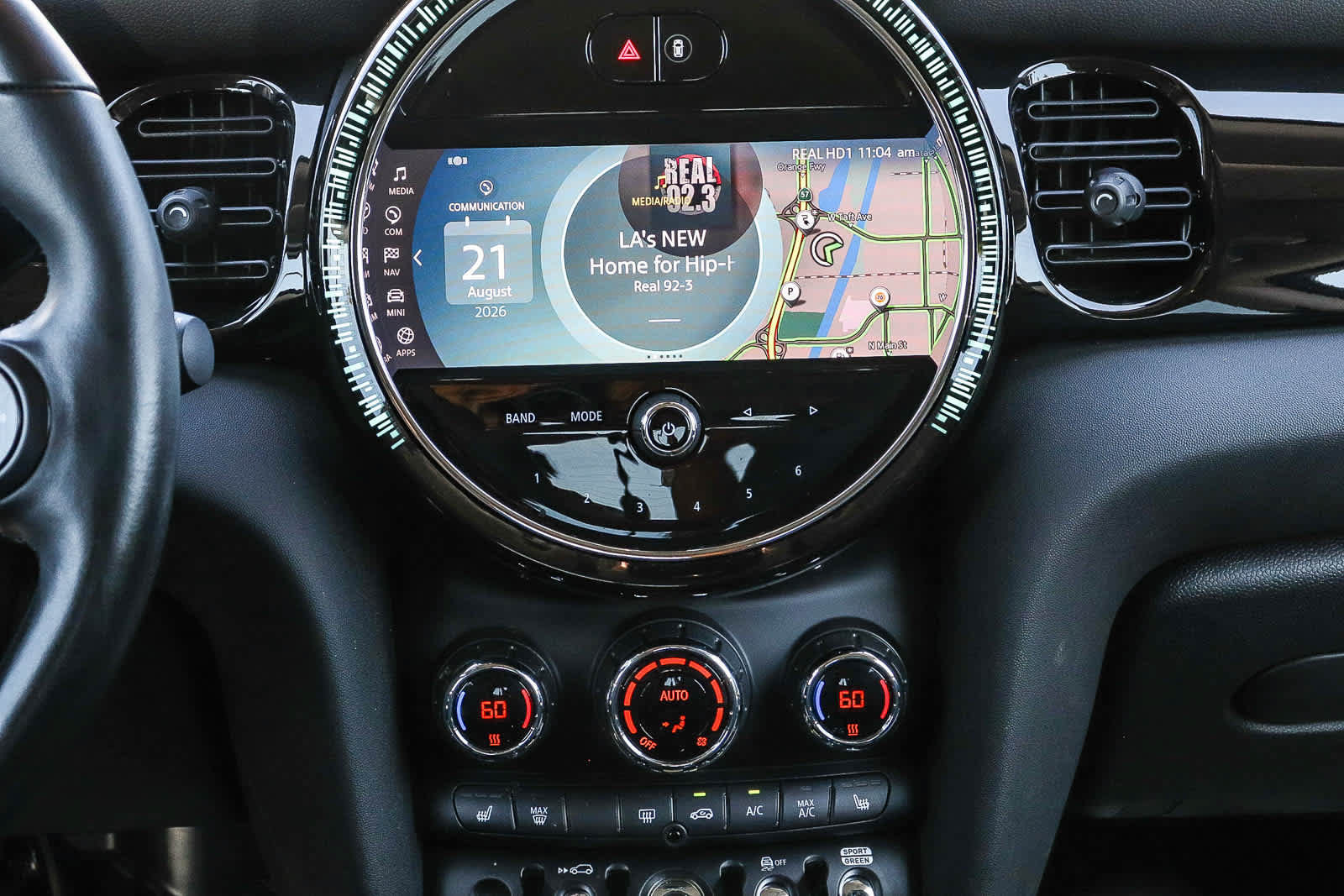 Used 2024 MINI Cooper SE FWD image 19