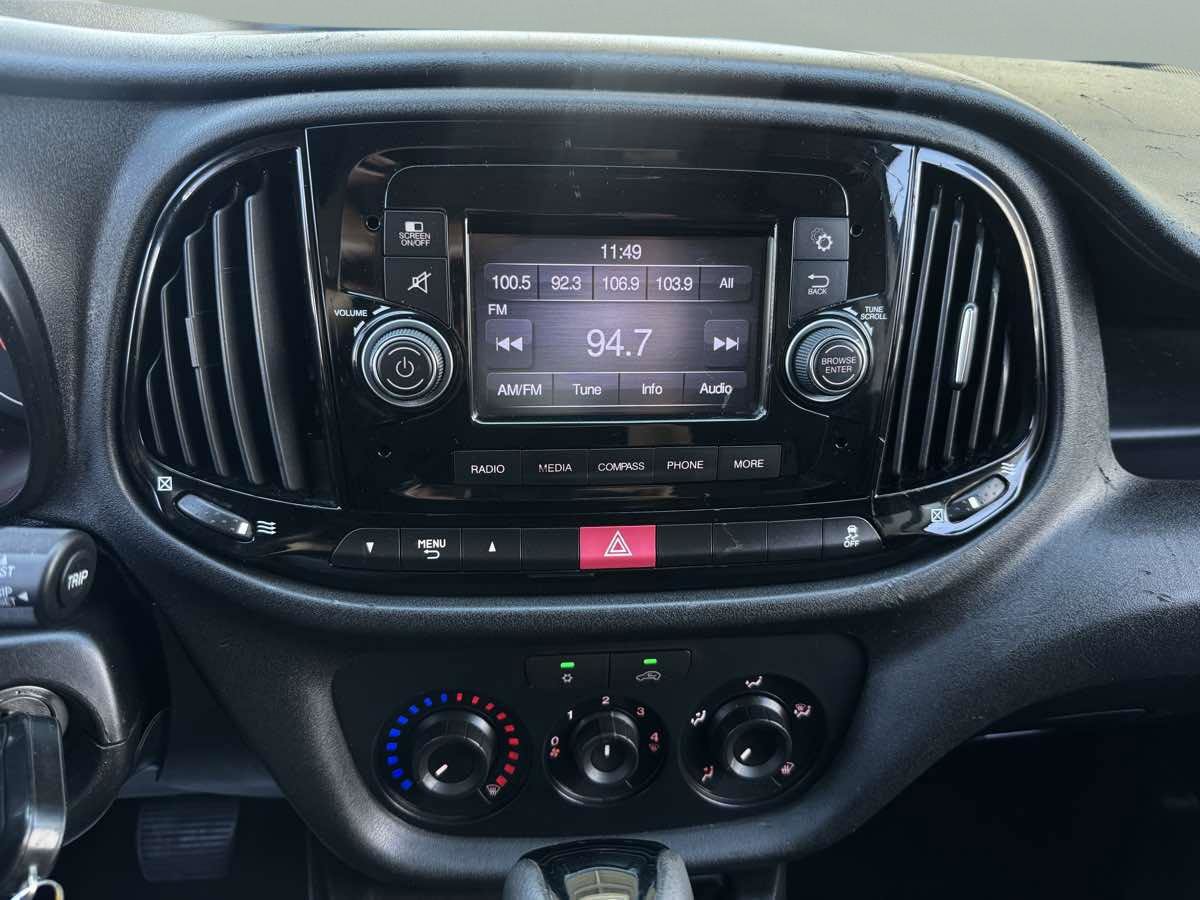 Used 2018 RAM ProMaster City Tradesman image 11