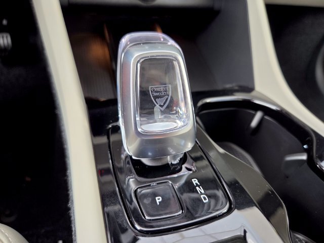 New 2026 Volvo XC40 B5 Plus w/ Protection Package Premier AWD/4WD image 25