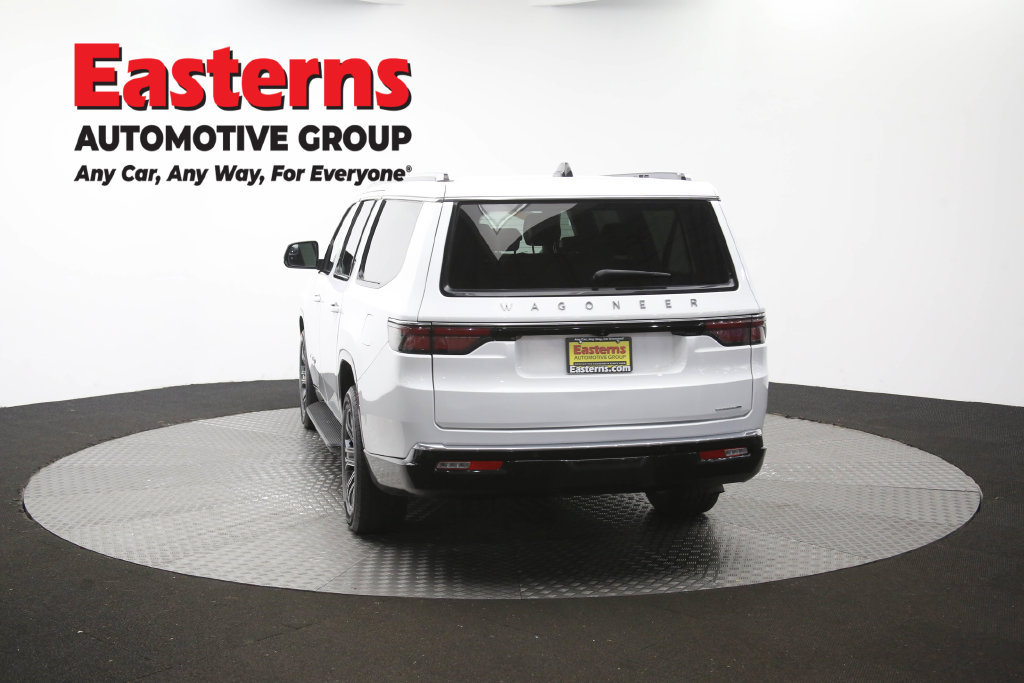 Used 2024 Jeep Wagoneer L Series II w/ Flexible Seating Group AWD/4WD image 44