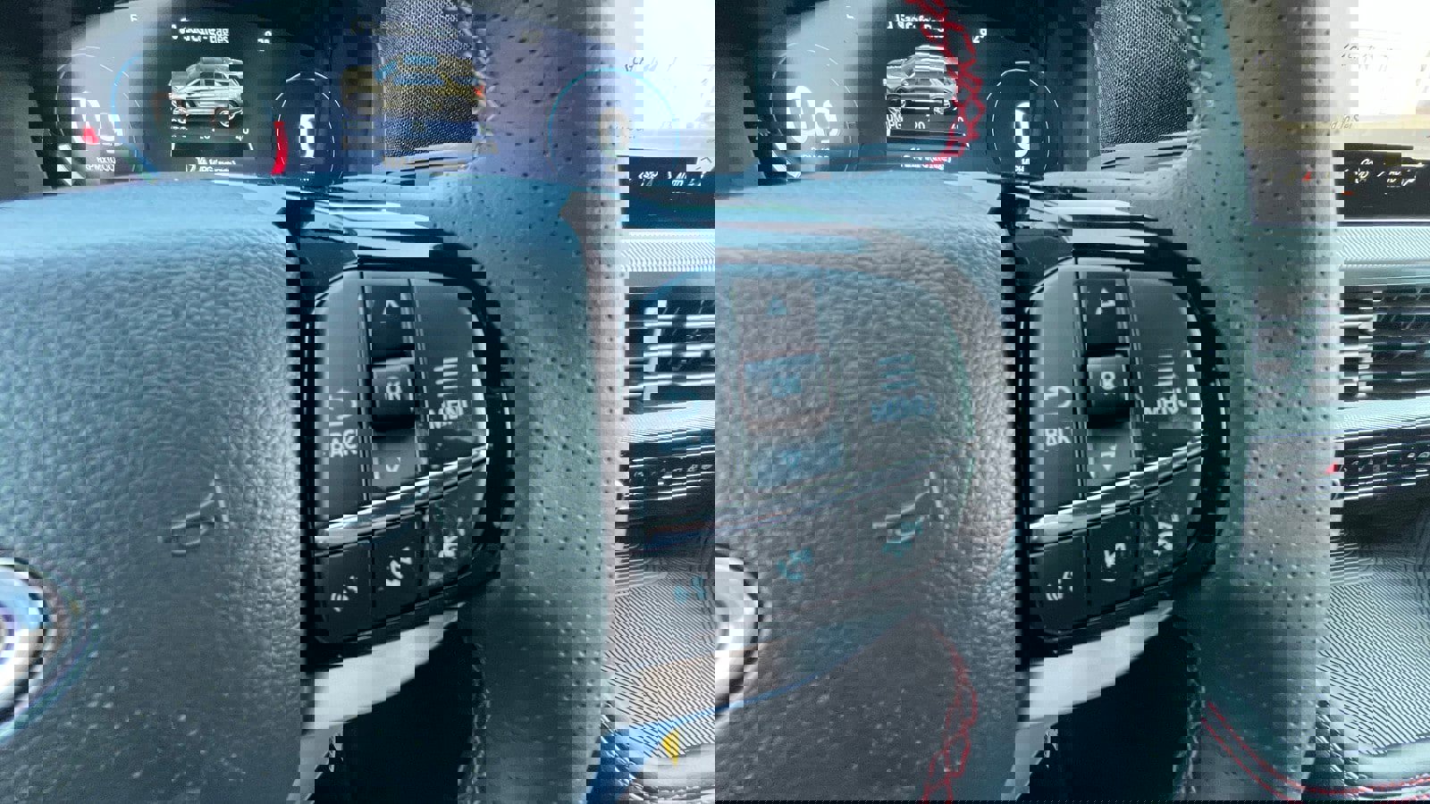 New 2026 Ford Explorer ST-Line w/ ST-Line Street Pack image 22