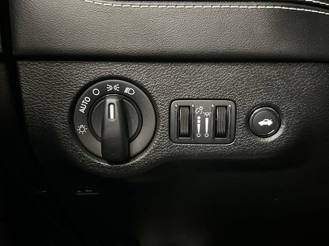 Used 2022 Dodge Charger SRT Hellcat image 24