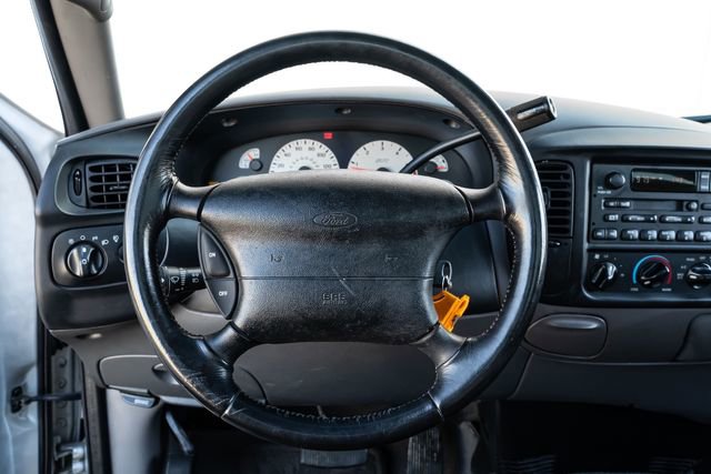 Used 2001 Ford F150 Lightning image 26