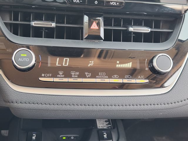 Used 2025 Toyota Corolla XLE FWD image 14