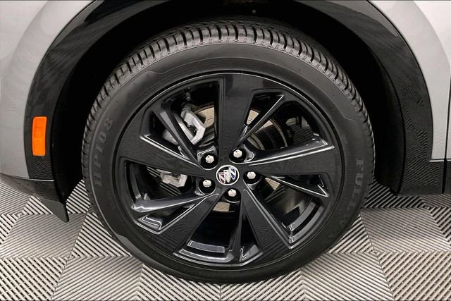 Used 2023 Buick Envision Essence w/ Sport Touring Package image 10
