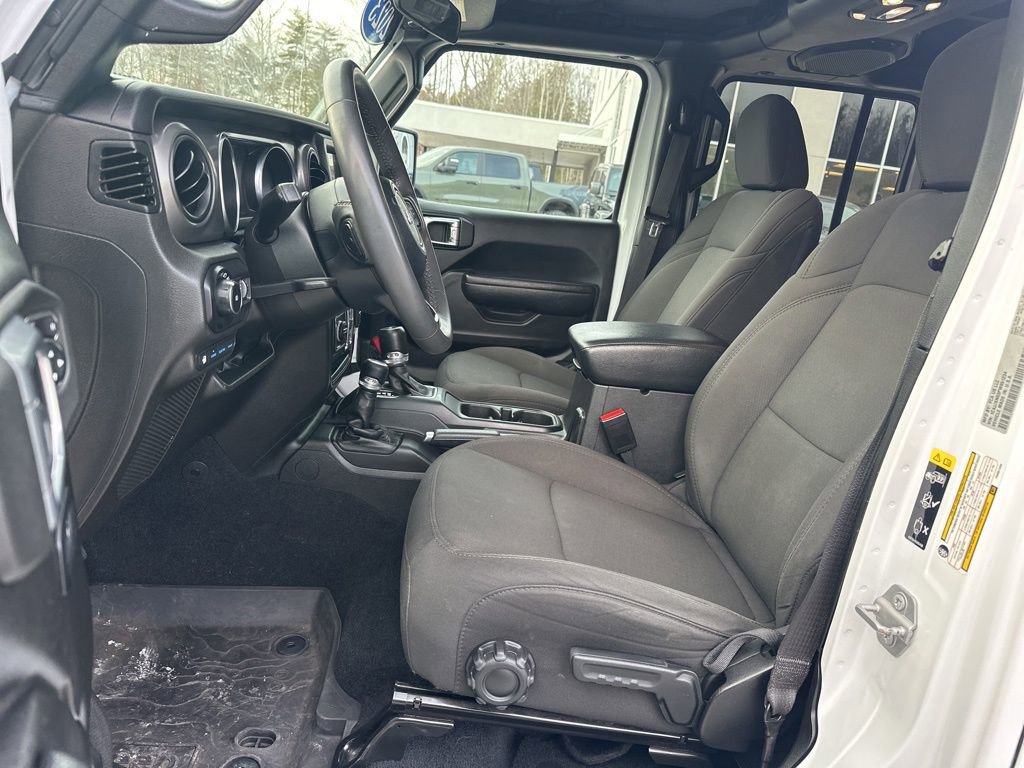 Used 2023 Jeep Wrangler Unlimited image 12