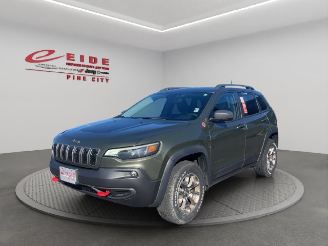Used 2021 Jeep Cherokee Trailhawk w/ Trailer Tow Group AWD/4WD image 1