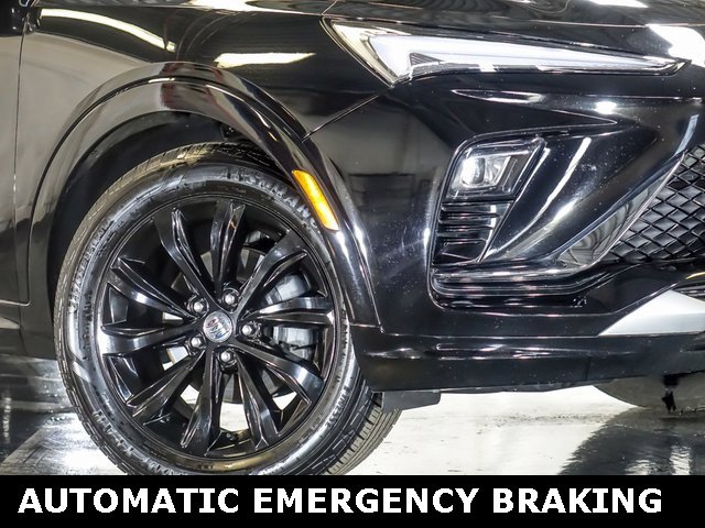 Certified 2025 Buick Envista Sport Touring image 4