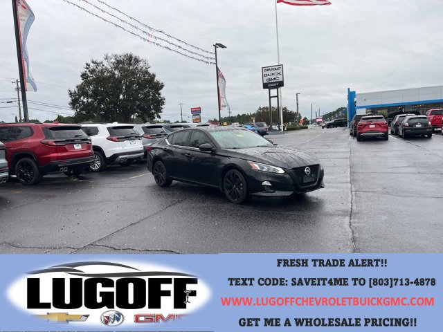 Used 2022 Nissan Altima 2.5 SR w/ Midnight Edition Package