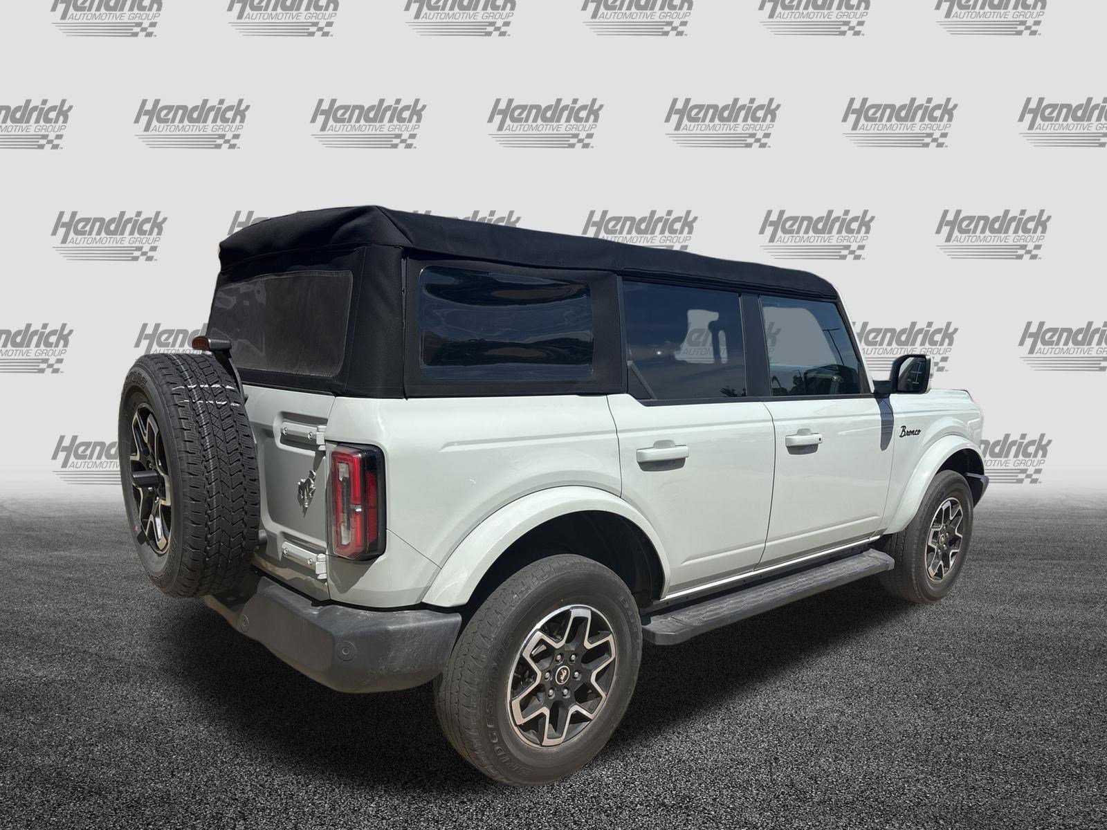 Used 2021 Ford Bronco Outer Banks AWD/4WD image 10