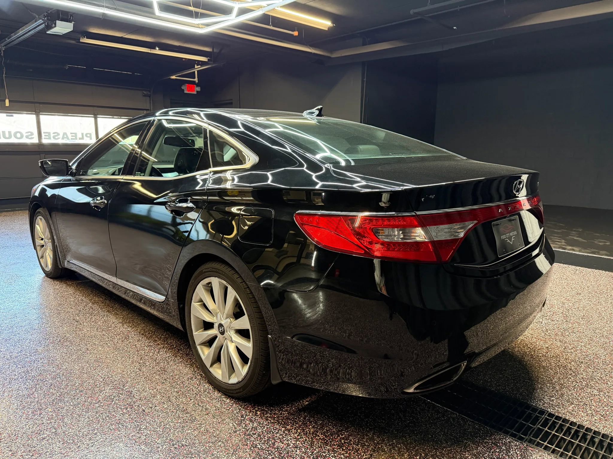 Used 2014 Hyundai Azera Limited w/ Option Group 02 image 4