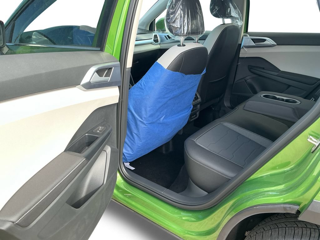 New 2026 Volkswagen Taos SE AWD/4WD image 22