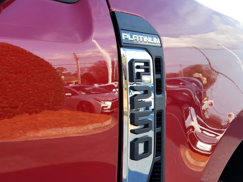 Used 2024 Ford F250 Platinum image 14
