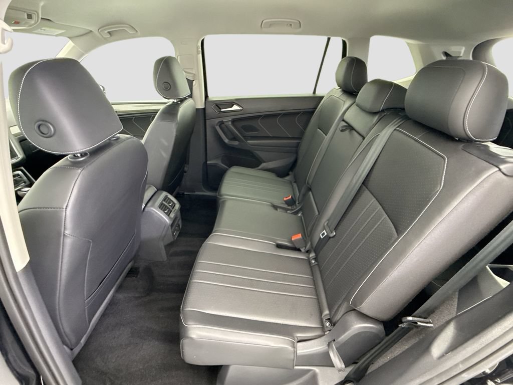 Used 2023 Volkswagen Tiguan SE FWD image 19