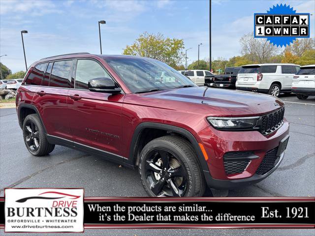 Certified 2024 Jeep Grand Cherokee Altitude image 1