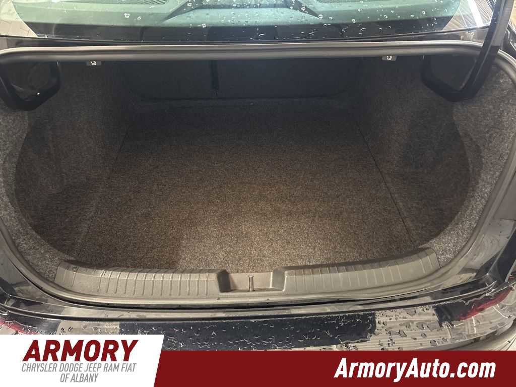 Used 2024 Volkswagen Jetta SE image 28