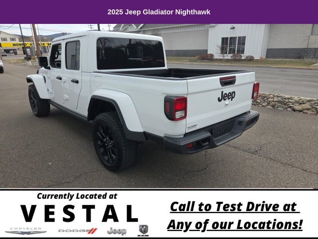 Used 2025 Jeep Gladiator Sport image 8