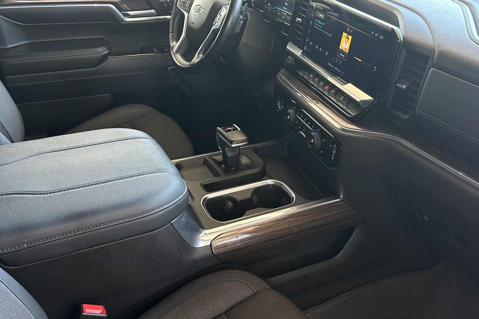 Used 2023 Chevrolet Silverado 1500 LT Trail Boss AWD/4WD image 14