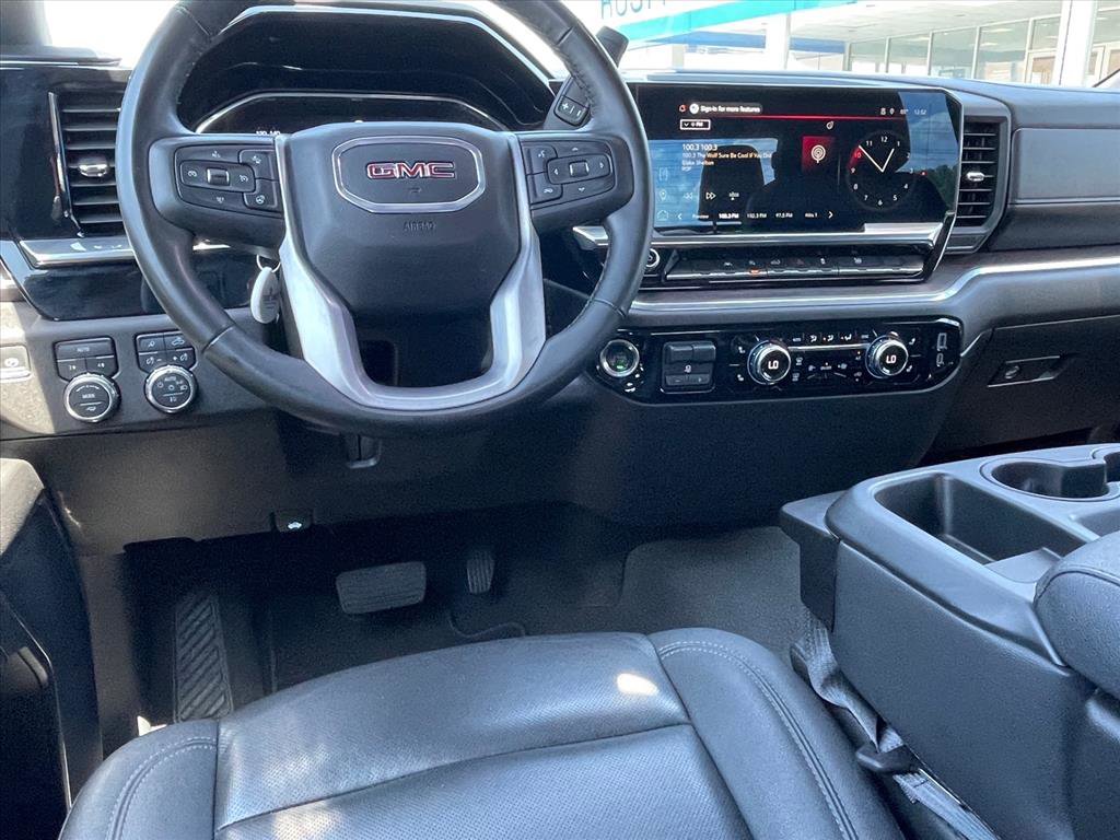 Used 2025 GMC Sierra 1500 SLT image 10