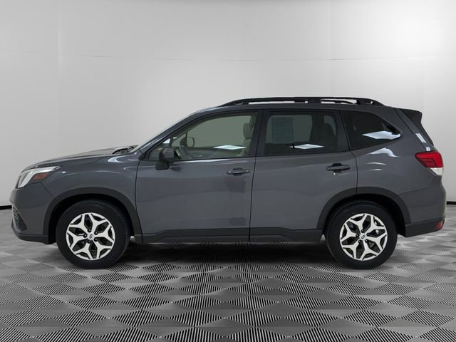 Used 2024 Subaru Forester Premium image 6