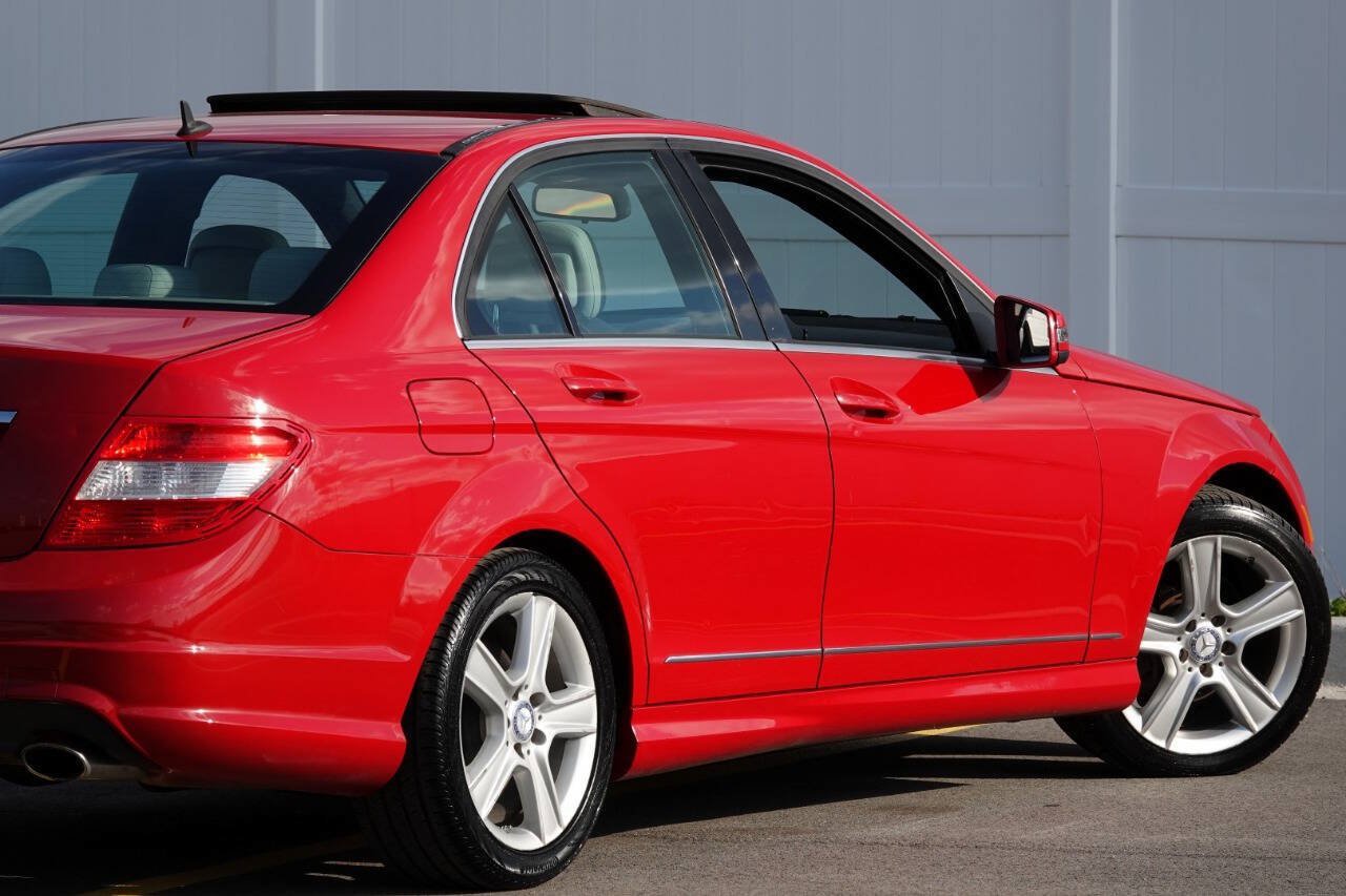 Used 2010 Mercedes-Benz C 300 Sedan image 49
